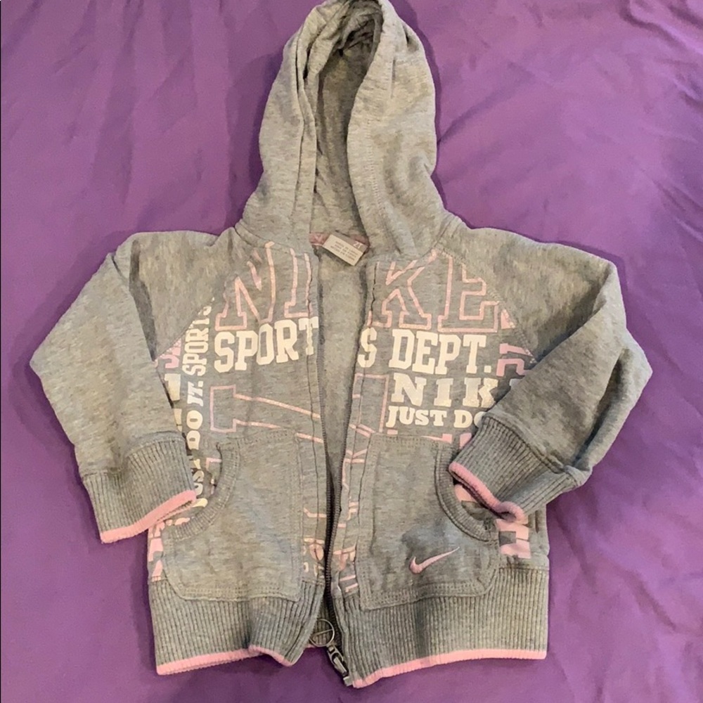 Nike sweatshirt